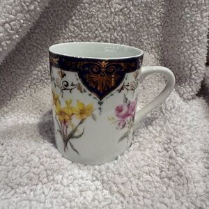 Vanderbilt Service Porcelain Tea Mug Andrea By Sadek